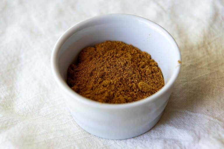 Baharat vs. Advieh: Comparing Middle Eastern Spice Blends