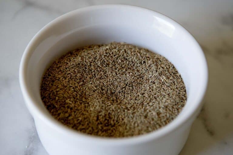 What Are The Differences Between Cumin and Ajwain? 