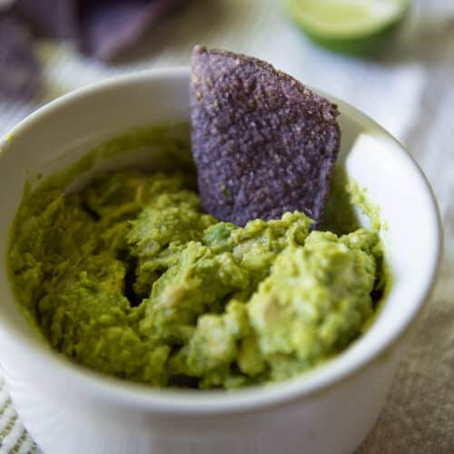 4 ingredient guacamole in a bowl